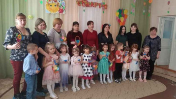 Дорогие мамы, поздравляем! Дорогие мамы, поздравляем!.